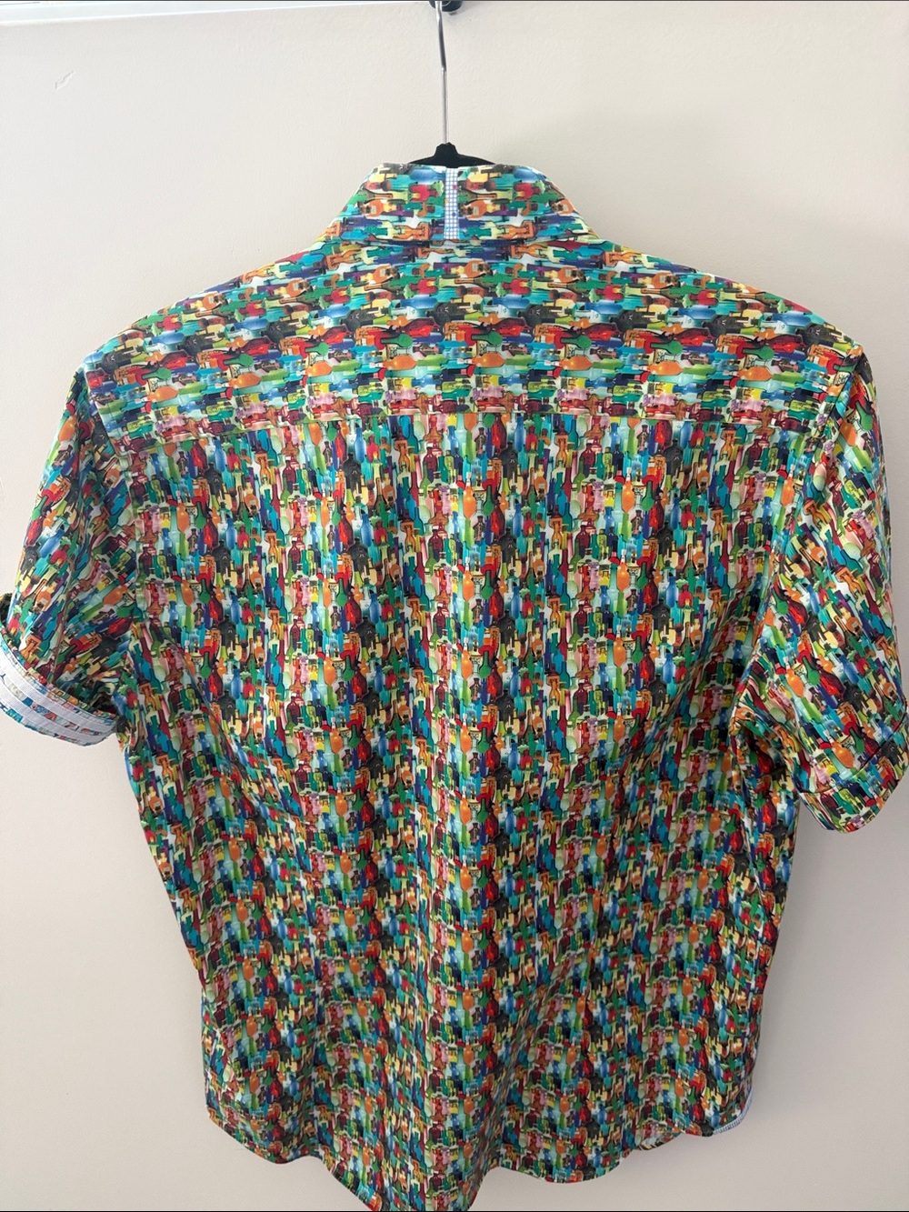 Robert Graham Multicolor Figurine-Print Short Sleeve Shirt - Picture 5 of 6